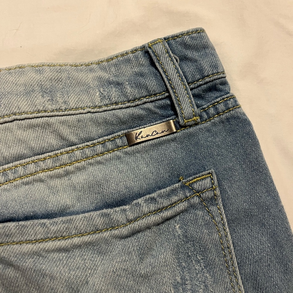 Shorts - Picture 3 of 5